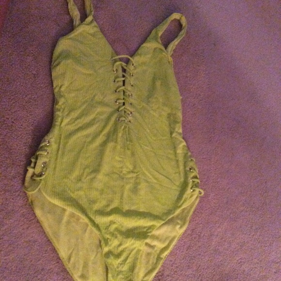 YMI Lime Green Ribbed Front and Side Lace One Piece Swimsuit  Sz XL - Picture 1 of 3